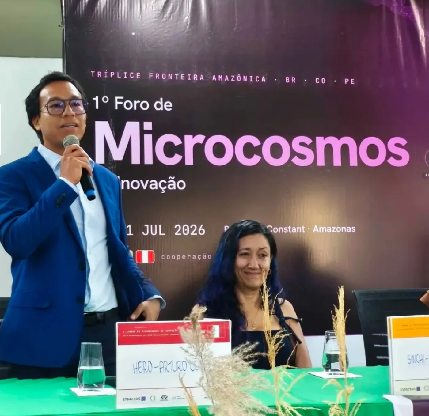 Arturo Coral en la apertura del 1.er Foro de Microcosmos de Innovación, Benjamin Constant (2026)